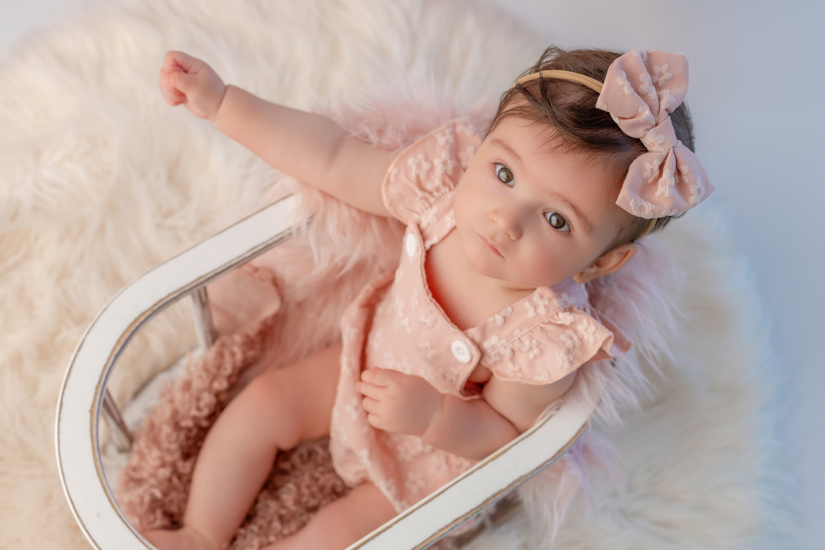 acompanhamento_mensal_fotografia_infantil_fotografia_bebe_ensaio_infantil_crescimento_bebe_primeiro_ano_estudio_fotografico_luz_estudio_maternidade_memorias_familia_criancas_felizes_espontaneidade_momentos_unicos_amor_familia