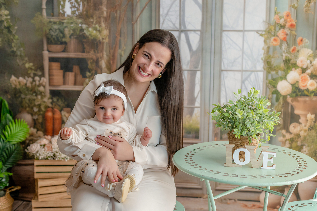 acompanhamento_mensal_fotografia_infantil_fotografia_bebe_ensaio_infantil_crescimento_bebe_primeiro_ano_estudio_fotografico_luz_estudio_maternidade_memorias_familia_criancas_felizes_espontaneidade_momentos_unicos_amor_familia