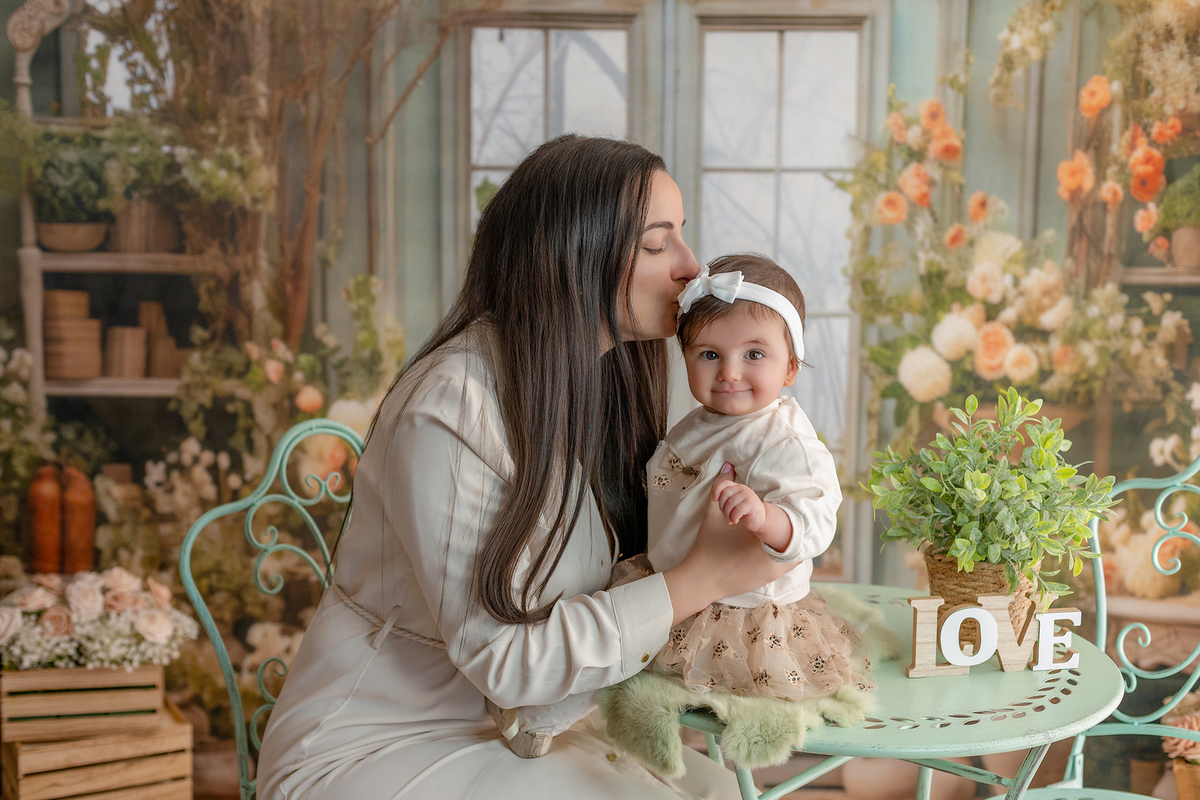 acompanhamento_mensal_fotografia_infantil_fotografia_bebe_ensaio_infantil_crescimento_bebe_primeiro_ano_estudio_fotografico_luz_estudio_maternidade_memorias_familia_criancas_felizes_espontaneidade_momentos_unicos_amor_familia