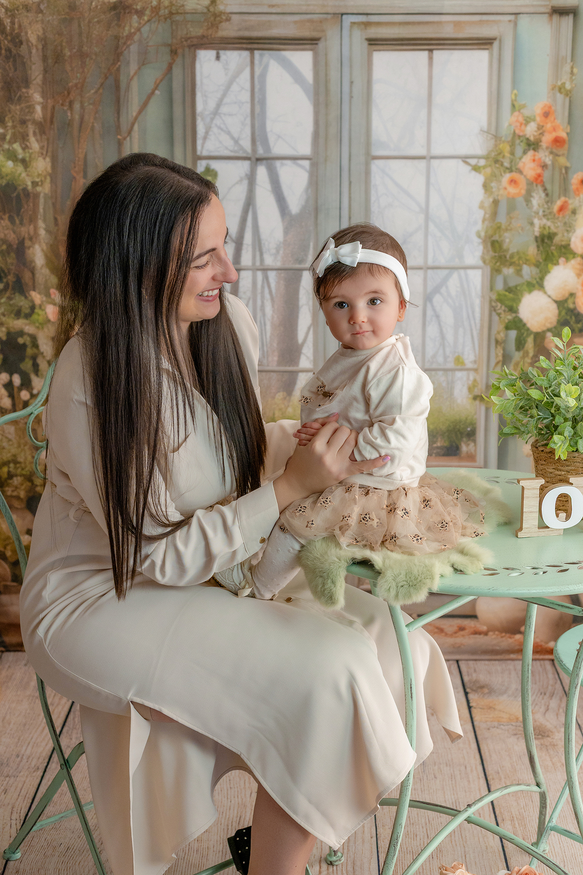 acompanhamento_mensal_fotografia_infantil_fotografia_bebe_ensaio_infantil_crescimento_bebe_primeiro_ano_estudio_fotografico_luz_estudio_maternidade_memorias_familia_criancas_felizes_espontaneidade_momentos_unicos_amor_familia