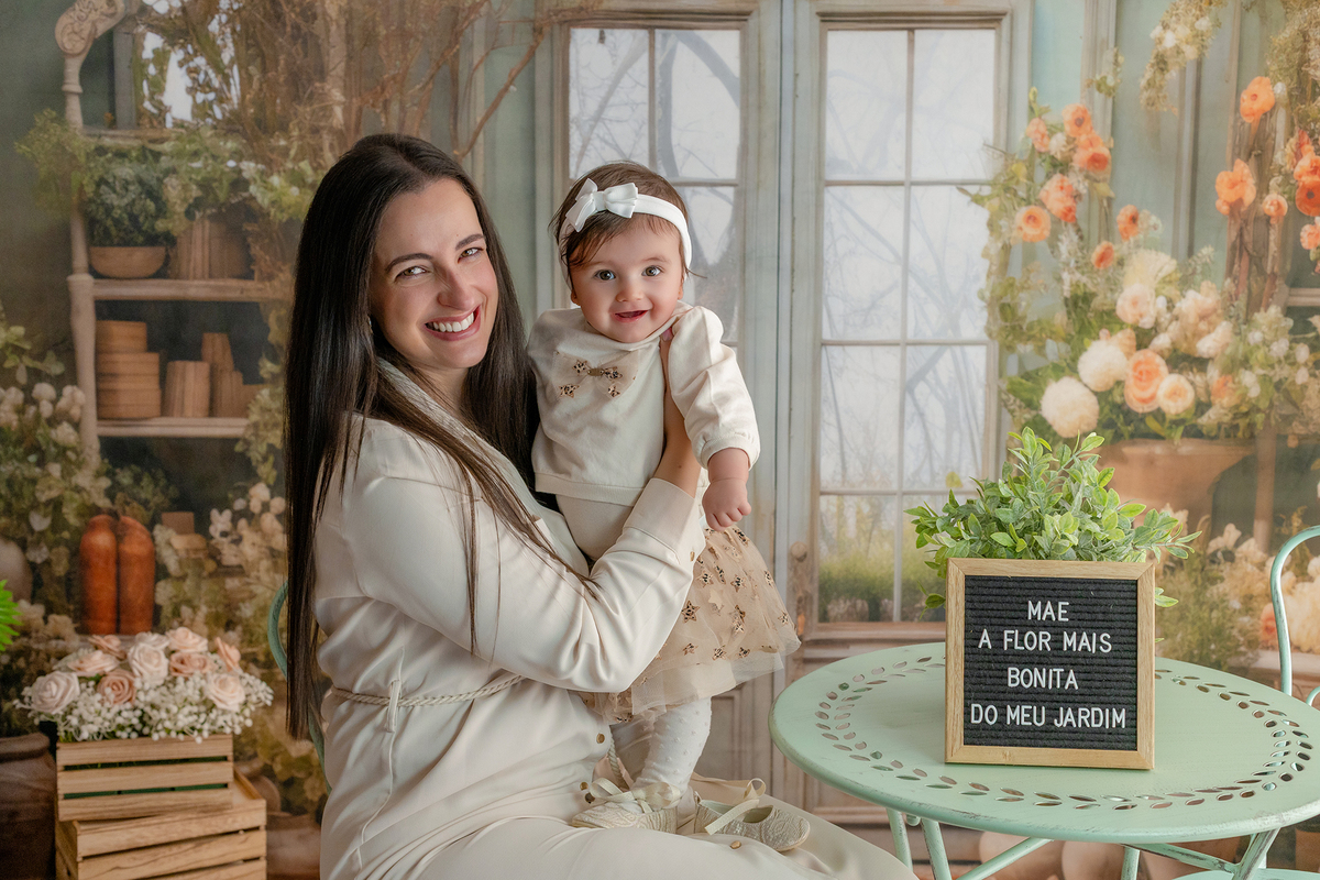 acompanhamento_mensal_fotografia_infantil_fotografia_bebe_ensaio_infantil_crescimento_bebe_primeiro_ano_estudio_fotografico_luz_estudio_maternidade_memorias_familia_criancas_felizes_espontaneidade_momentos_unicos_amor_familia