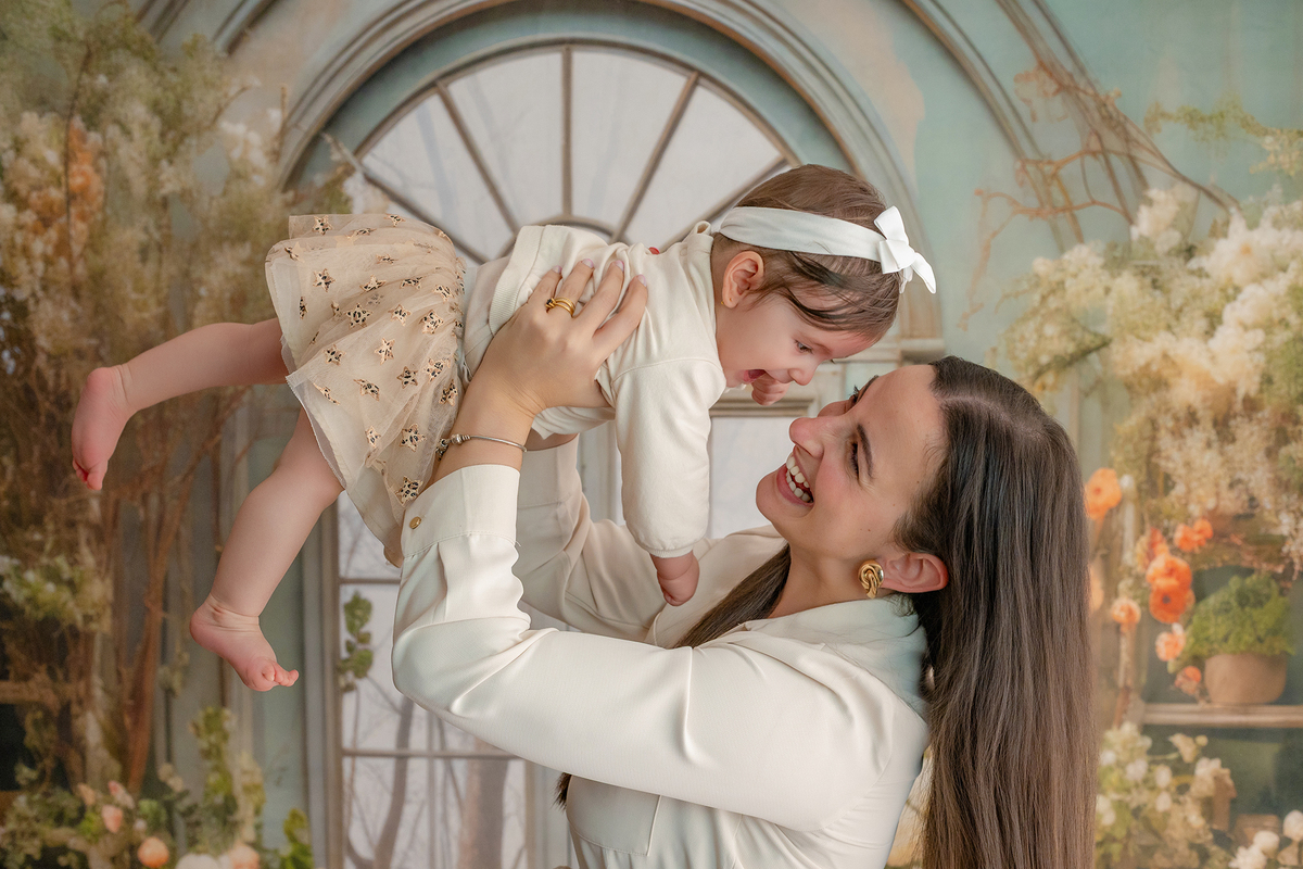 acompanhamento_mensal_fotografia_infantil_fotografia_bebe_ensaio_infantil_crescimento_bebe_primeiro_ano_estudio_fotografico_luz_estudio_maternidade_memorias_familia_criancas_felizes_espontaneidade_momentos_unicos_amor_familia