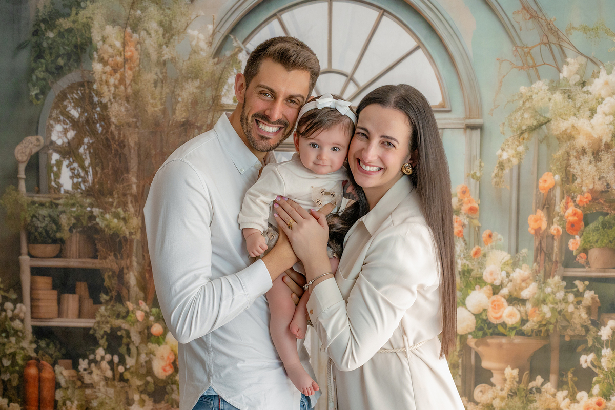 acompanhamento_mensal_fotografia_infantil_fotografia_bebe_ensaio_infantil_crescimento_bebe_primeiro_ano_estudio_fotografico_luz_estudio_maternidade_memorias_familia_criancas_felizes_espontaneidade_momentos_unicos_amor_familia