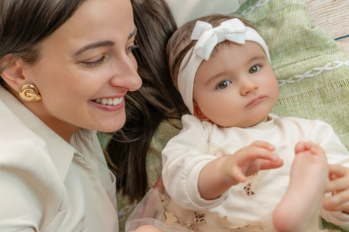 acompanhamento_mensal_fotografia_infantil_fotografia_bebe_ensaio_infantil_crescimento_bebe_primeiro_ano_estudio_fotografico_luz_estudio_maternidade_memorias_familia_criancas_felizes_espontaneidade_momentos_unicos_amor_familia