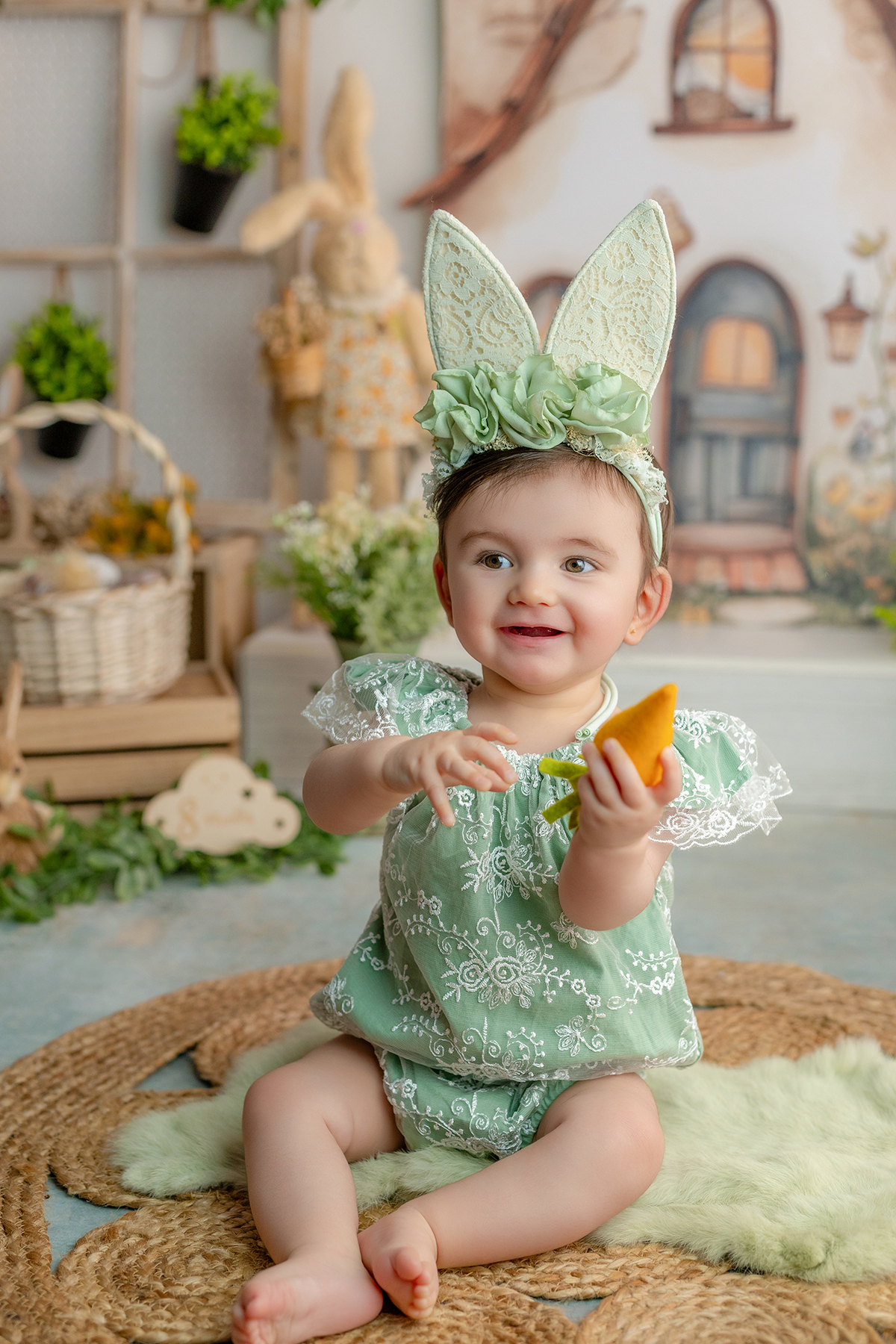 acompanhamento_mensal_fotografia_infantil_fotografia_bebe_ensaio_infantil_crescimento_bebe_primeiro_ano_estudio_fotografico_luz_estudio_maternidade_memorias_familia_criancas_felizes_espontaneidade_momentos_unicos_amor_familia