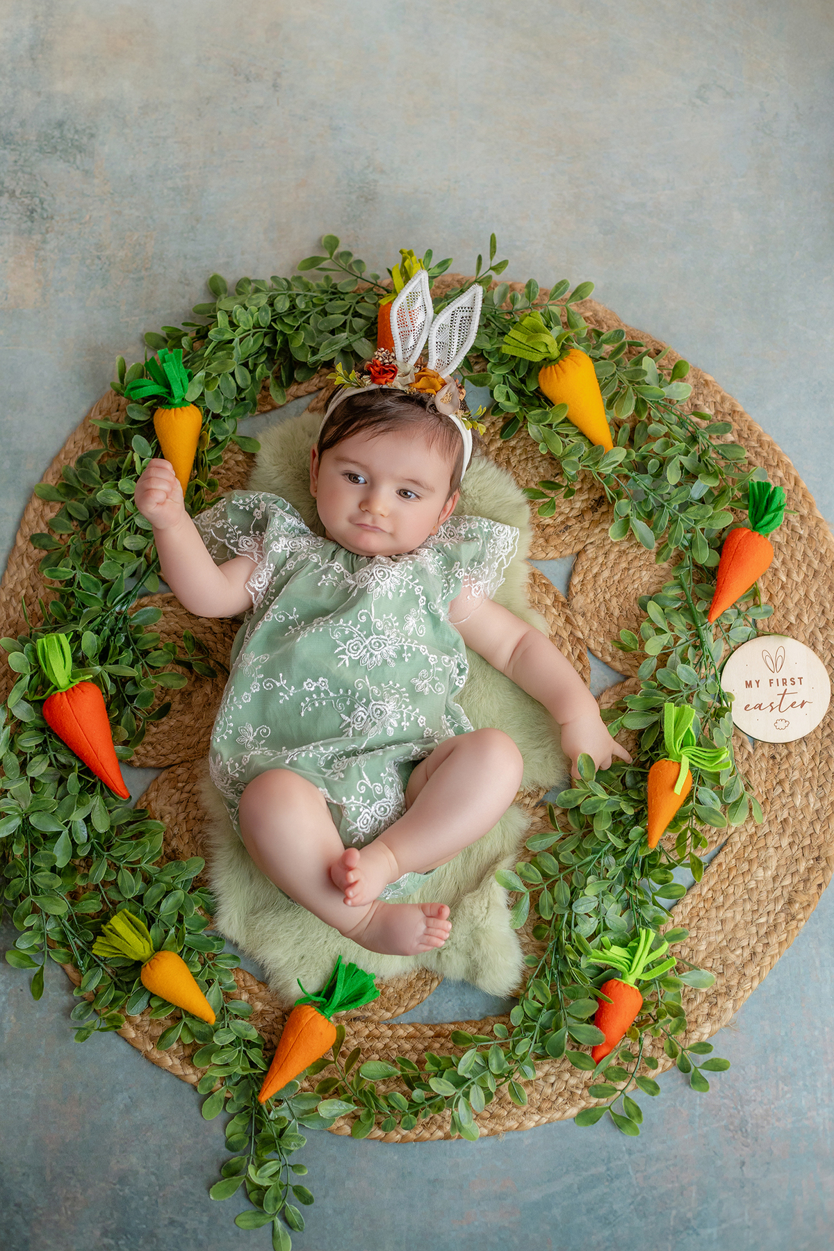 acompanhamento_mensal_fotografia_infantil_fotografia_bebe_ensaio_infantil_crescimento_bebe_primeiro_ano_estudio_fotografico_luz_estudio_maternidade_memorias_familia_criancas_felizes_espontaneidade_momentos_unicos_amor_familia