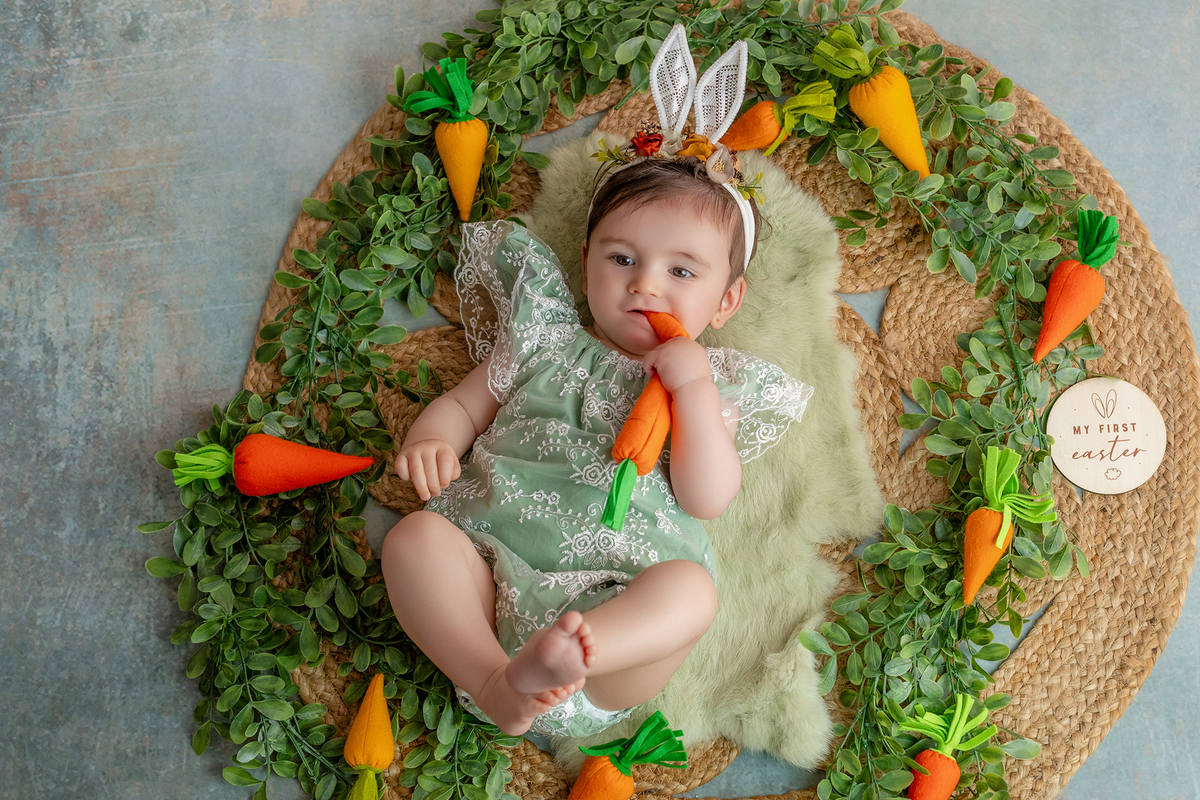 acompanhamento_mensal_fotografia_infantil_fotografia_bebe_ensaio_infantil_crescimento_bebe_primeiro_ano_estudio_fotografico_luz_estudio_maternidade_memorias_familia_criancas_felizes_espontaneidade_momentos_unicos_amor_familia