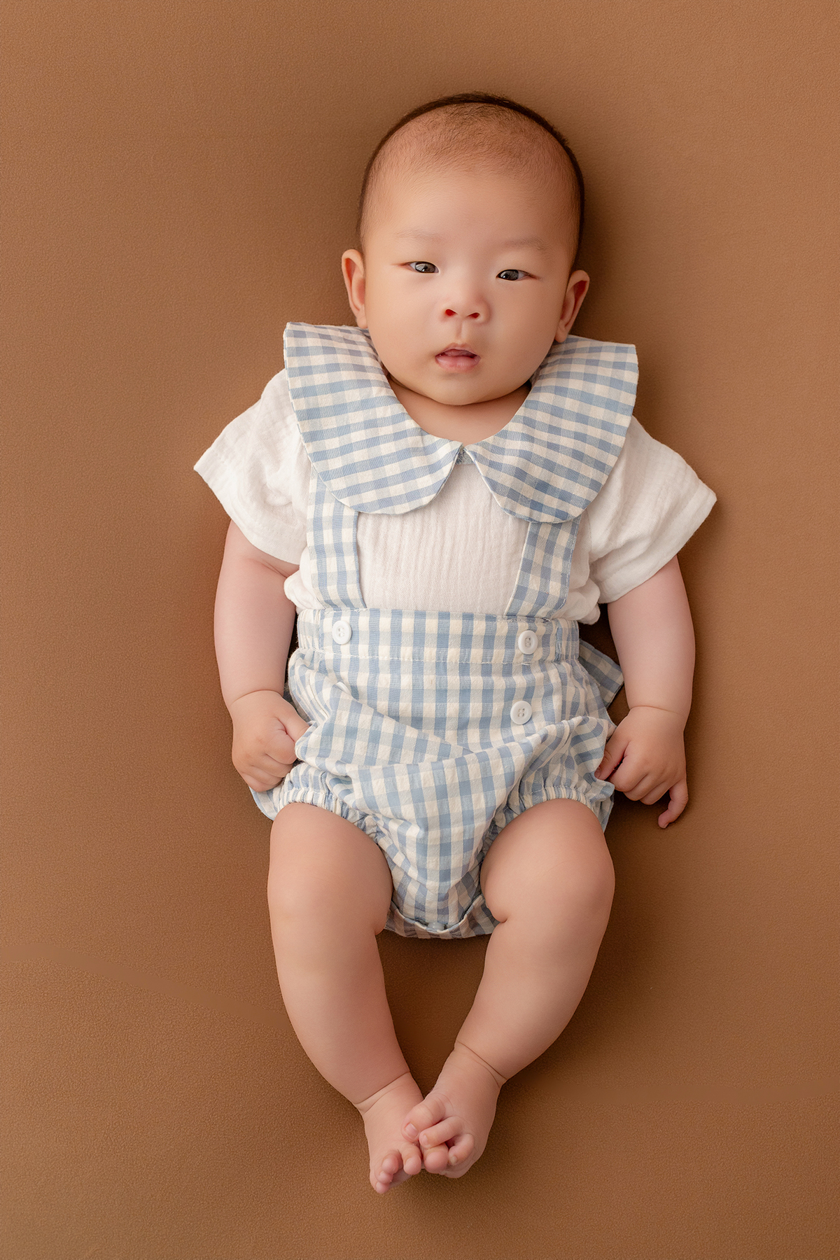 acompanhamento_mensal_fotografia_infantil_fotografia_bebe_ensaio_infantil_crescimento_bebe_primeiro_ano_estudio_fotografico_luz_estudio_maternidade_memorias_familia_criancas_felizes_espontaneidade_momentos_unicos_amor_familia