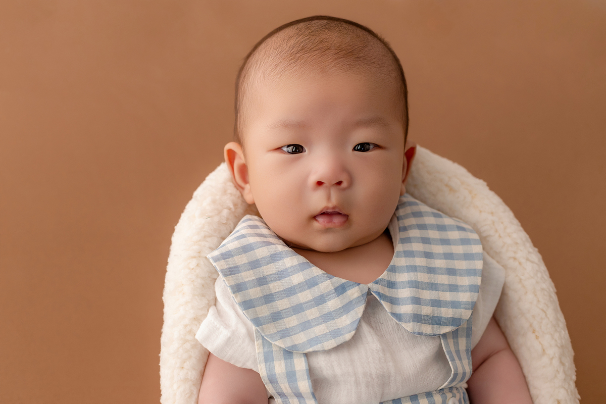 acompanhamento_mensal_fotografia_infantil_fotografia_bebe_ensaio_infantil_crescimento_bebe_primeiro_ano_estudio_fotografico_luz_estudio_maternidade_memorias_familia_criancas_felizes_espontaneidade_momentos_unicos_amor_familia