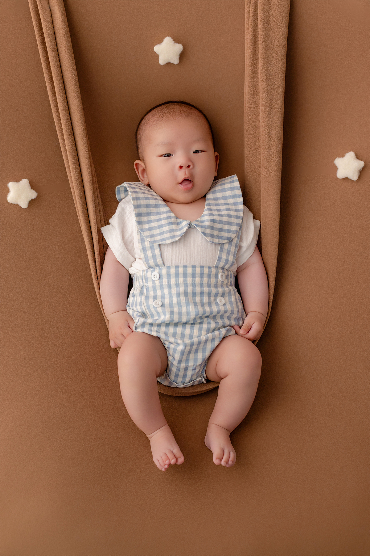 acompanhamento_mensal_fotografia_infantil_fotografia_bebe_ensaio_infantil_crescimento_bebe_primeiro_ano_estudio_fotografico_luz_estudio_maternidade_memorias_familia_criancas_felizes_espontaneidade_momentos_unicos_amor_familia