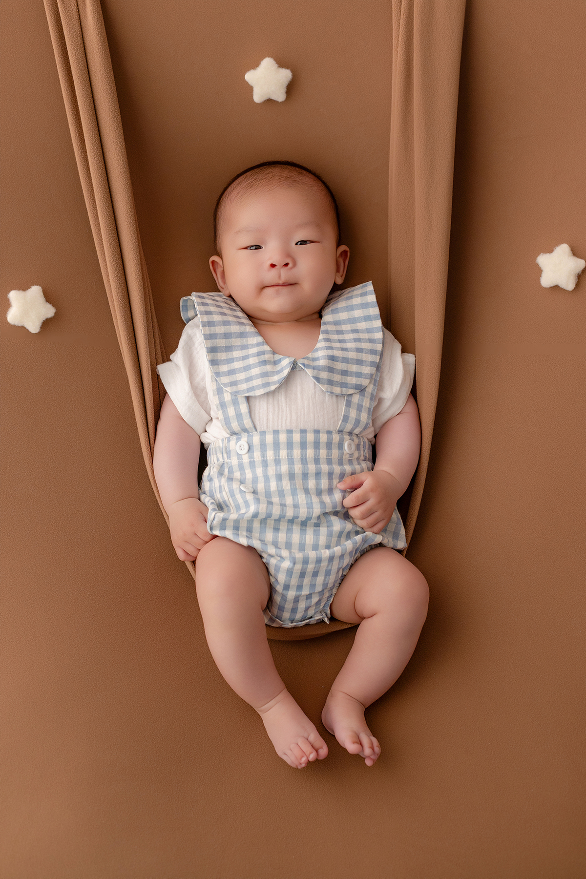 acompanhamento_mensal_fotografia_infantil_fotografia_bebe_ensaio_infantil_crescimento_bebe_primeiro_ano_estudio_fotografico_luz_estudio_maternidade_memorias_familia_criancas_felizes_espontaneidade_momentos_unicos_amor_familia