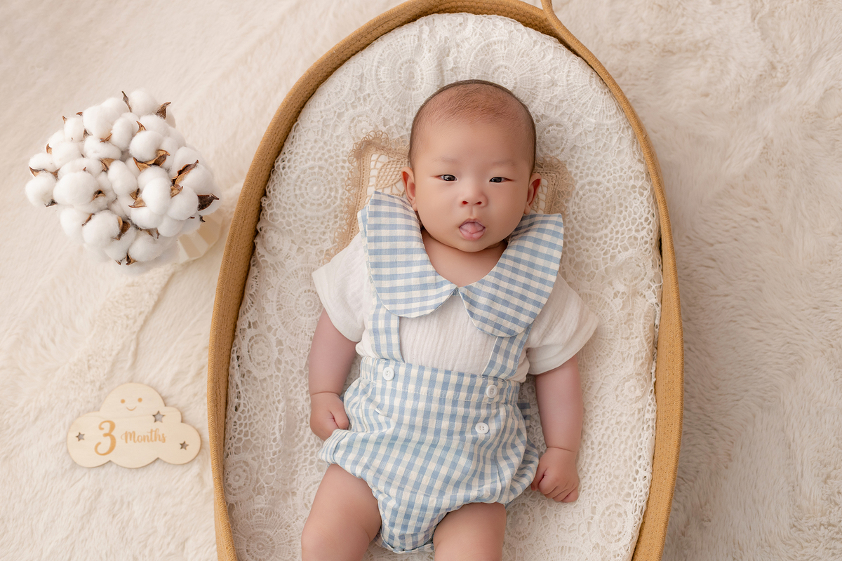 acompanhamento_mensal_fotografia_infantil_fotografia_bebe_ensaio_infantil_crescimento_bebe_primeiro_ano_estudio_fotografico_luz_estudio_maternidade_memorias_familia_criancas_felizes_espontaneidade_momentos_unicos_amor_familia