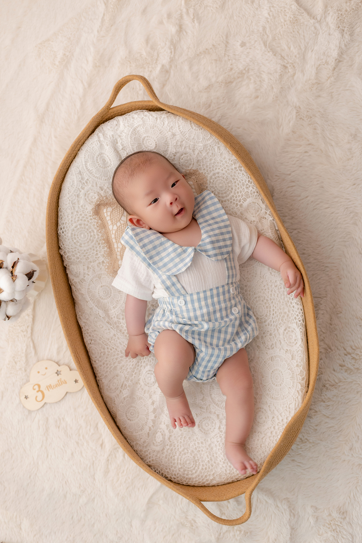 acompanhamento_mensal_fotografia_infantil_fotografia_bebe_ensaio_infantil_crescimento_bebe_primeiro_ano_estudio_fotografico_luz_estudio_maternidade_memorias_familia_criancas_felizes_espontaneidade_momentos_unicos_amor_familia
