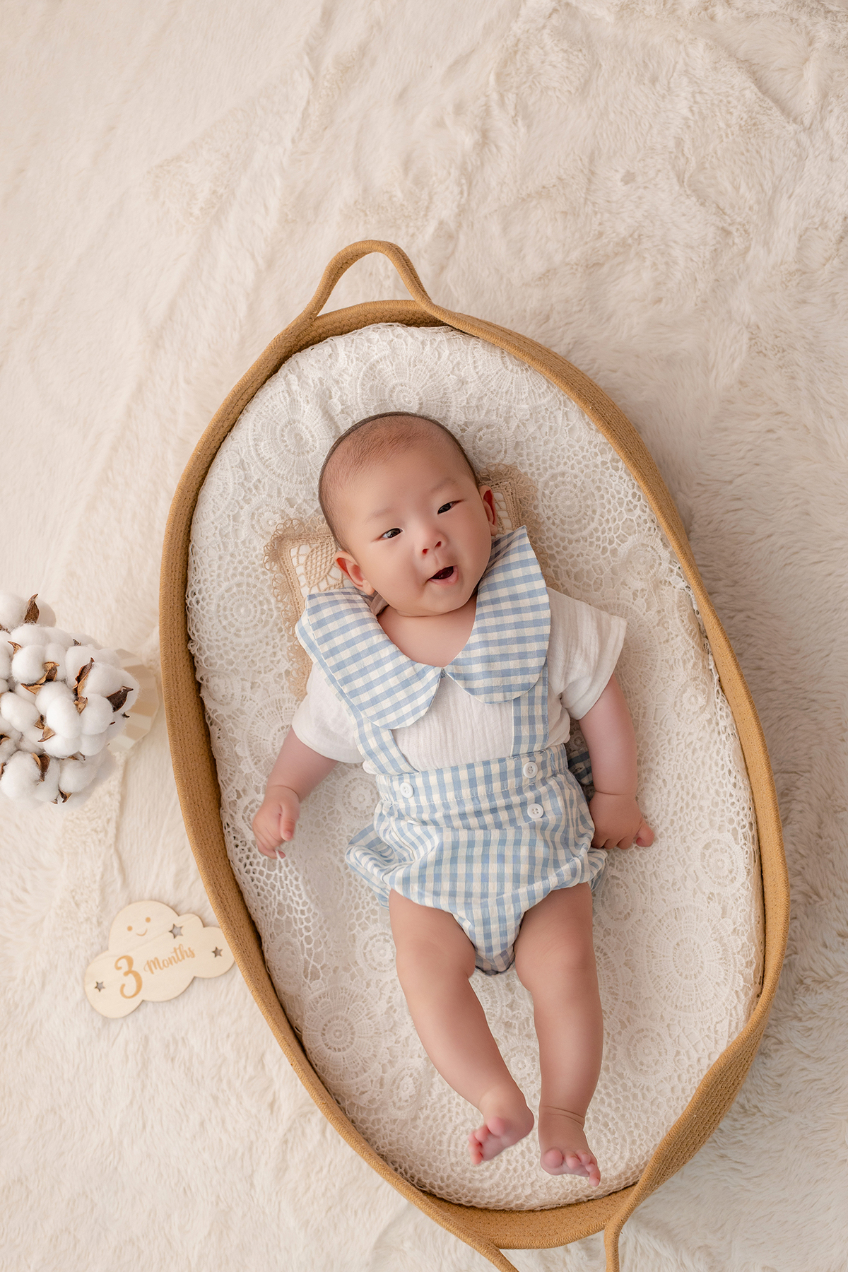 acompanhamento_mensal_fotografia_infantil_fotografia_bebe_ensaio_infantil_crescimento_bebe_primeiro_ano_estudio_fotografico_luz_estudio_maternidade_memorias_familia_criancas_felizes_espontaneidade_momentos_unicos_amor_familia