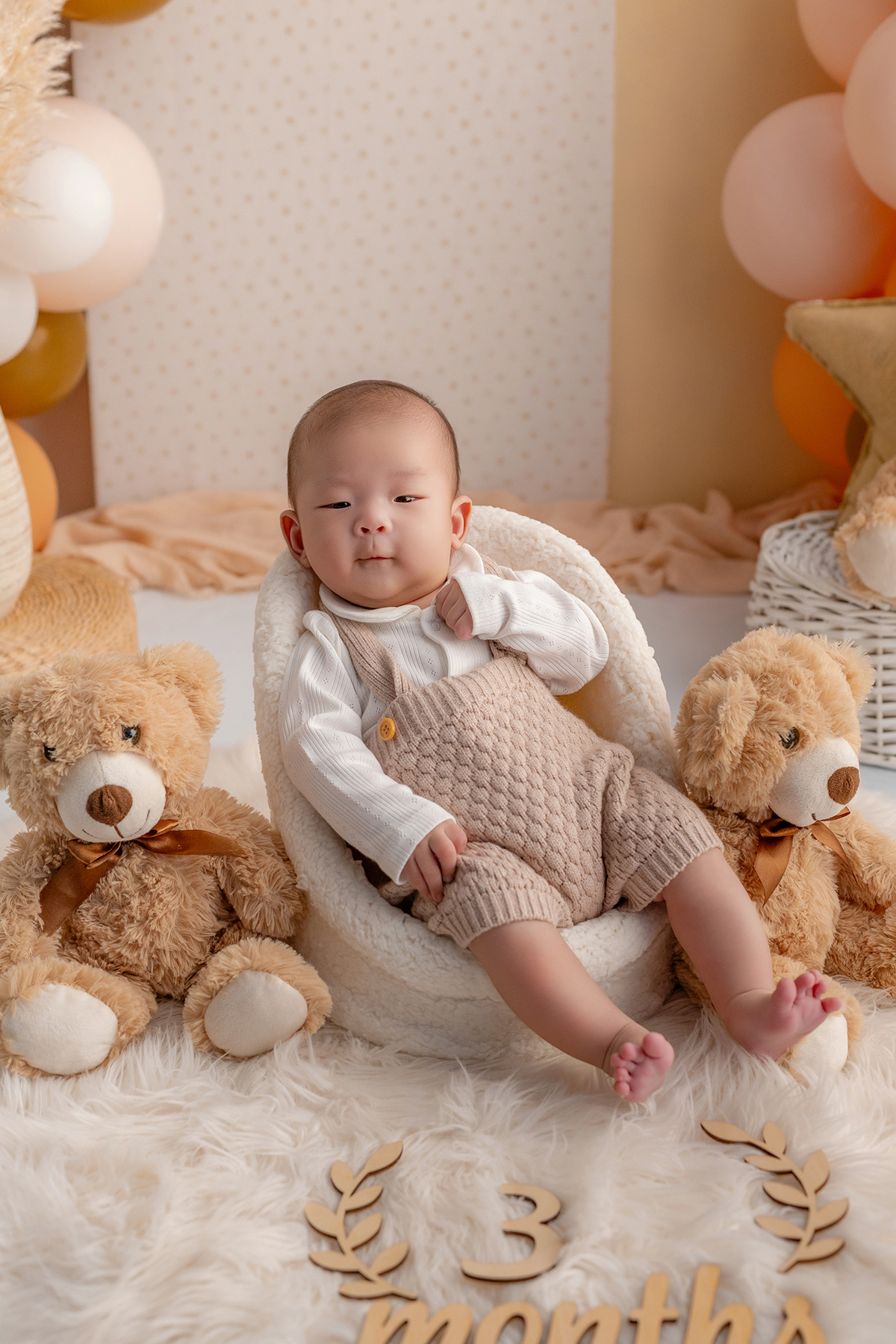 acompanhamento_mensal_fotografia_infantil_fotografia_bebe_ensaio_infantil_crescimento_bebe_primeiro_ano_estudio_fotografico_luz_estudio_maternidade_memorias_familia_criancas_felizes_espontaneidade_momentos_unicos_amor_familia