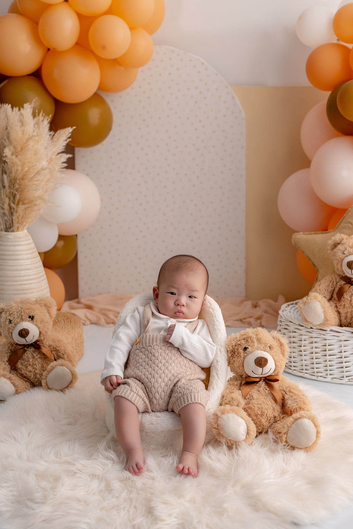 acompanhamento_mensal_fotografia_infantil_fotografia_bebe_ensaio_infantil_crescimento_bebe_primeiro_ano_estudio_fotografico_luz_estudio_maternidade_memorias_familia_criancas_felizes_espontaneidade_momentos_unicos_amor_familia