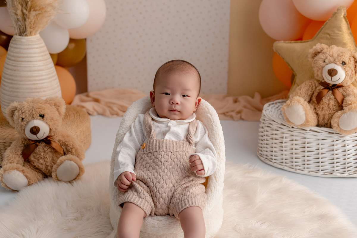 acompanhamento_mensal_fotografia_infantil_fotografia_bebe_ensaio_infantil_crescimento_bebe_primeiro_ano_estudio_fotografico_luz_estudio_maternidade_memorias_familia_criancas_felizes_espontaneidade_momentos_unicos_amor_familia