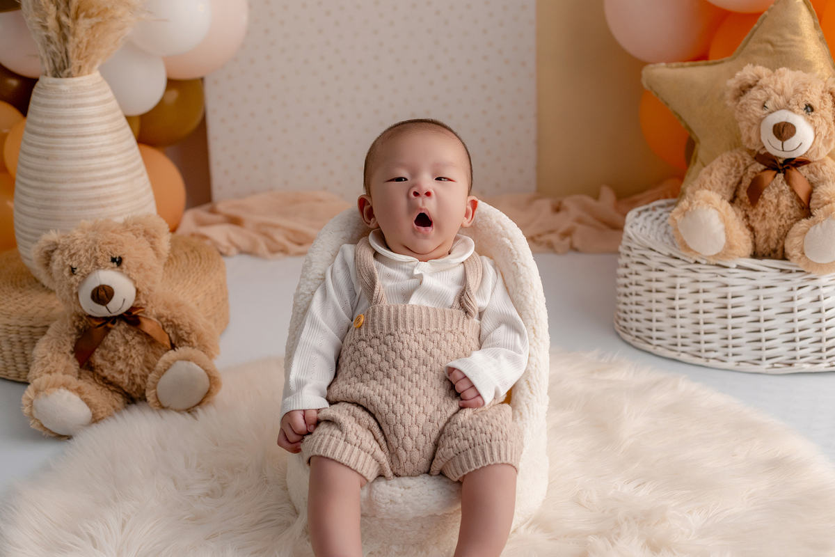 acompanhamento_mensal_fotografia_infantil_fotografia_bebe_ensaio_infantil_crescimento_bebe_primeiro_ano_estudio_fotografico_luz_estudio_maternidade_memorias_familia_criancas_felizes_espontaneidade_momentos_unicos_amor_familia