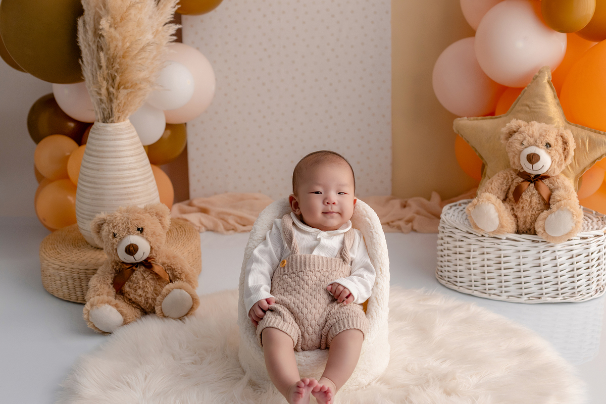 acompanhamento_mensal_fotografia_infantil_fotografia_bebe_ensaio_infantil_crescimento_bebe_primeiro_ano_estudio_fotografico_luz_estudio_maternidade_memorias_familia_criancas_felizes_espontaneidade_momentos_unicos_amor_familia
