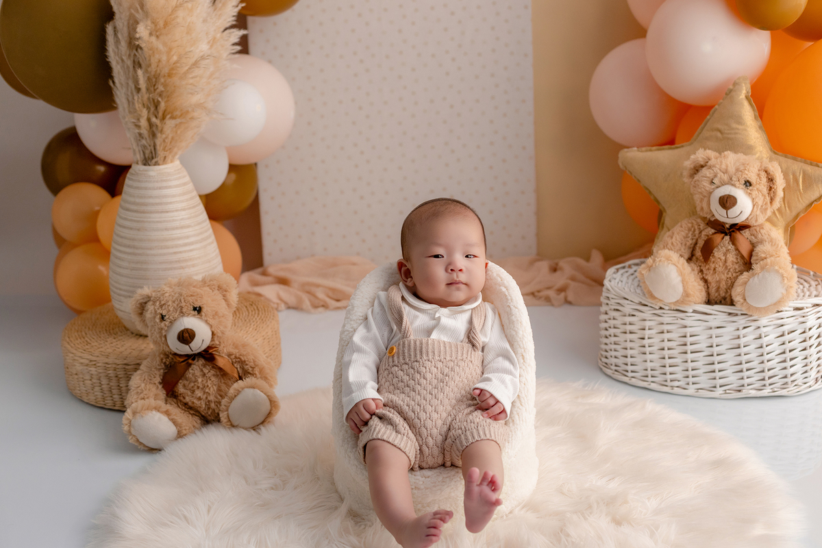 acompanhamento_mensal_fotografia_infantil_fotografia_bebe_ensaio_infantil_crescimento_bebe_primeiro_ano_estudio_fotografico_luz_estudio_maternidade_memorias_familia_criancas_felizes_espontaneidade_momentos_unicos_amor_familia