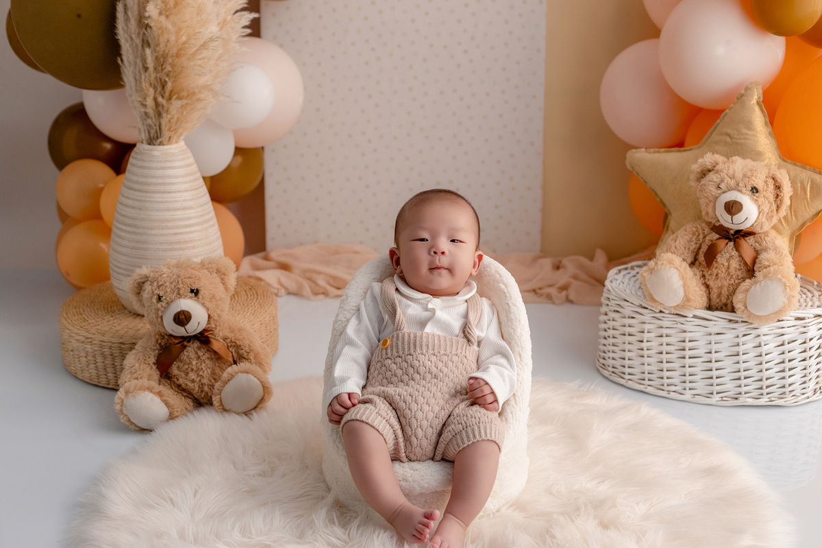 acompanhamento_mensal_fotografia_infantil_fotografia_bebe_ensaio_infantil_crescimento_bebe_primeiro_ano_estudio_fotografico_luz_estudio_maternidade_memorias_familia_criancas_felizes_espontaneidade_momentos_unicos_amor_familia