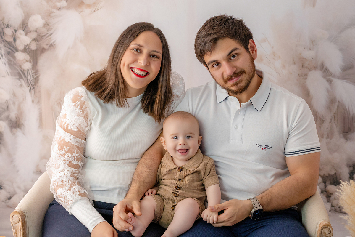 acompanhamento_mensal_fotografia_infantil_fotografia_bebe_ensaio_infantil_crescimento_bebe_primeiro_ano_estudio_fotografico_luz_estudio_maternidade_memorias_familia_criancas_felizes_espontaneidade_momentos_unicos_amor_familia