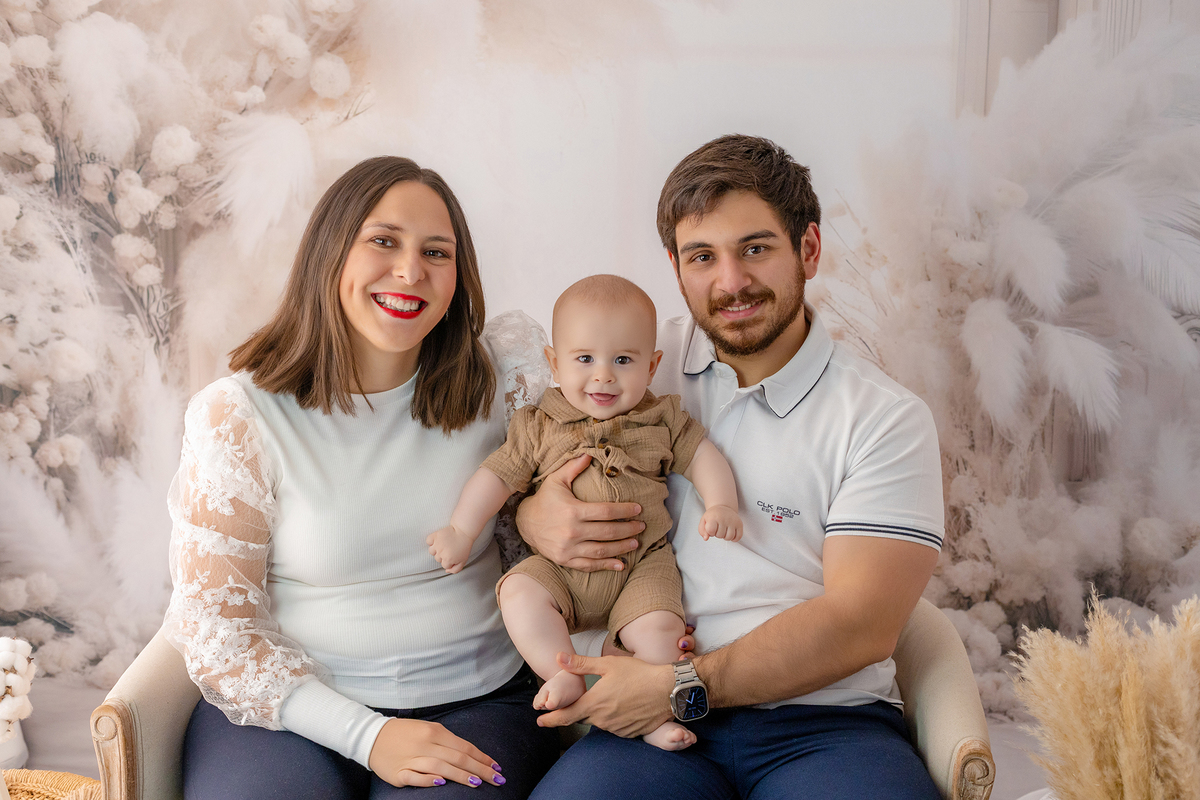 acompanhamento_mensal_fotografia_infantil_fotografia_bebe_ensaio_infantil_crescimento_bebe_primeiro_ano_estudio_fotografico_luz_estudio_maternidade_memorias_familia_criancas_felizes_espontaneidade_momentos_unicos_amor_familia