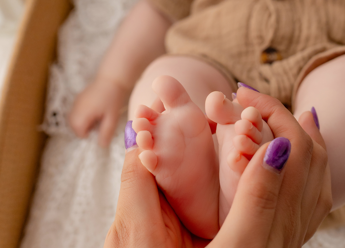 acompanhamento_mensal_fotografia_infantil_fotografia_bebe_ensaio_infantil_crescimento_bebe_primeiro_ano_estudio_fotografico_luz_estudio_maternidade_memorias_familia_criancas_felizes_espontaneidade_momentos_unicos_amor_familia