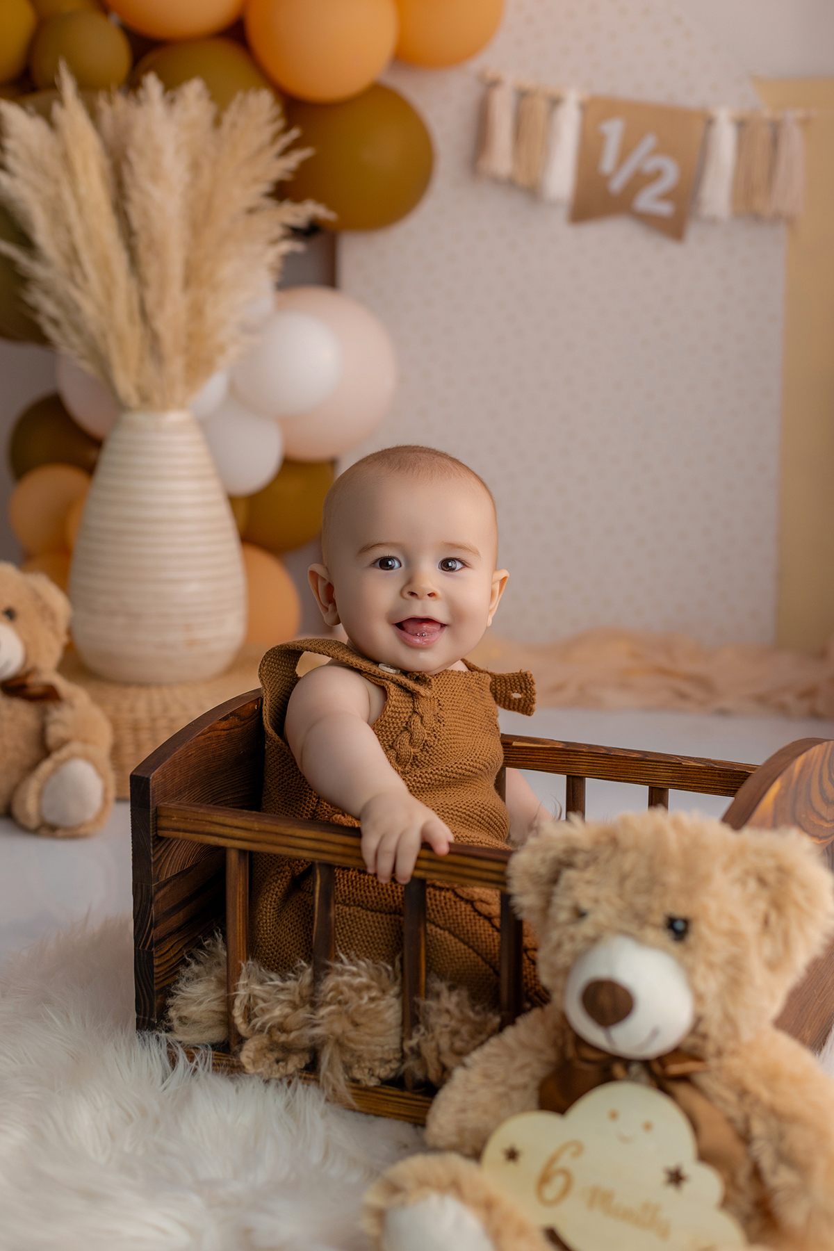 acompanhamento_mensal_fotografia_infantil_fotografia_bebe_ensaio_infantil_crescimento_bebe_primeiro_ano_estudio_fotografico_luz_estudio_maternidade_memorias_familia_criancas_felizes_espontaneidade_momentos_unicos_amor_familia