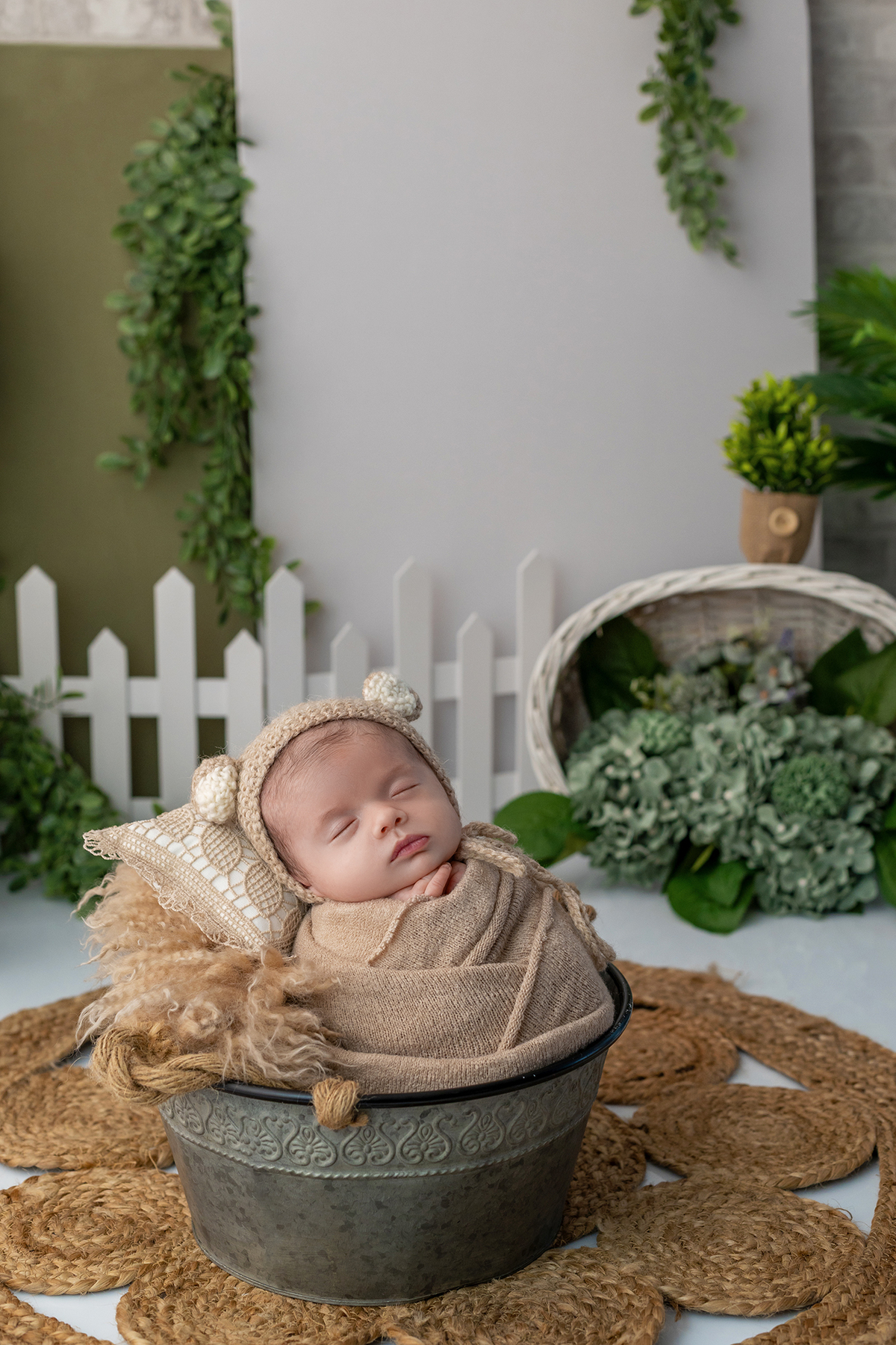 acompanhamento_mensal_fotografia_infantil_fotografia_bebe_ensaio_infantil_crescimento_bebe_primeiro_ano_estudio_fotografico_luz_estudio_maternidade_memorias_familia_criancas_felizes_espontaneidade_momentos_unicos_amor_familia