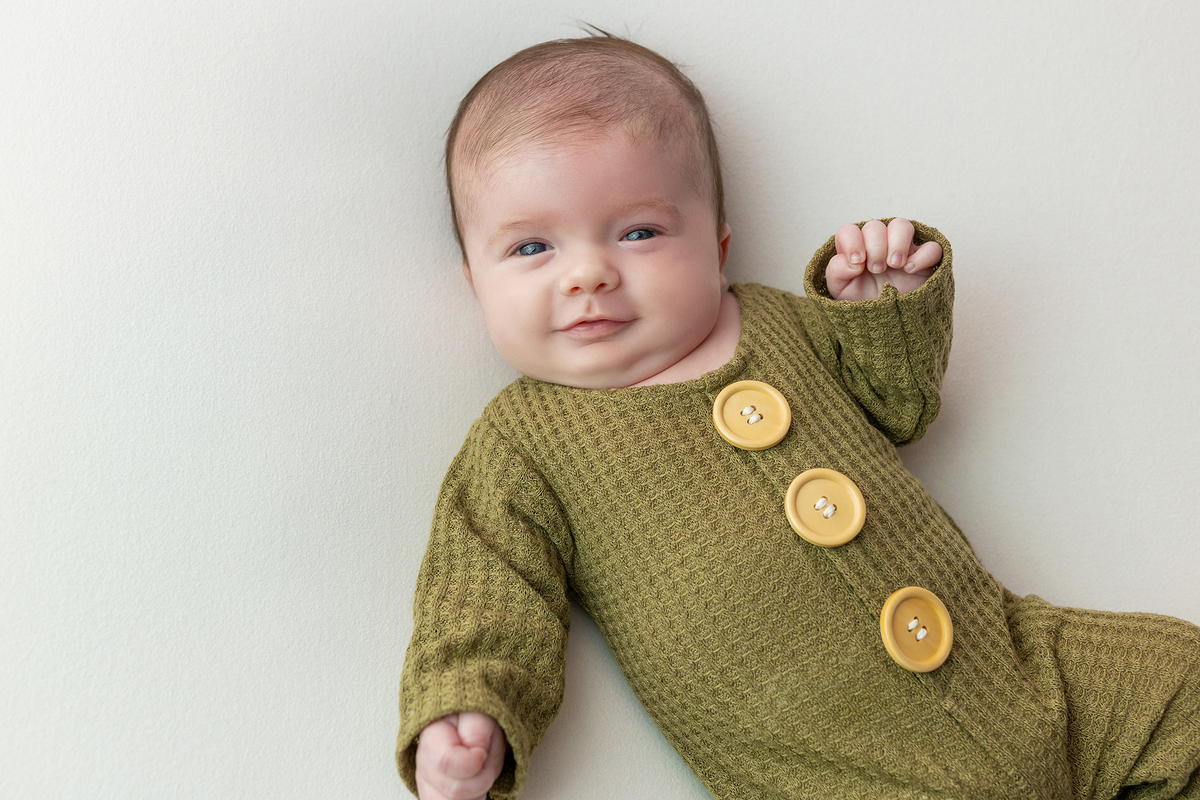 acompanhamento_mensal_fotografia_infantil_fotografia_bebe_ensaio_infantil_crescimento_bebe_primeiro_ano_estudio_fotografico_luz_estudio_maternidade_memorias_familia_criancas_felizes_espontaneidade_momentos_unicos_amor_familia