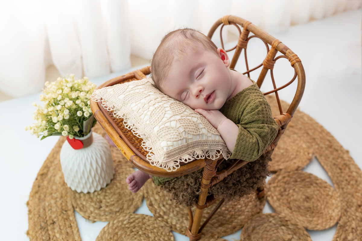 acompanhamento_mensal_fotografia_infantil_fotografia_bebe_ensaio_infantil_crescimento_bebe_primeiro_ano_estudio_fotografico_luz_estudio_maternidade_memorias_familia_criancas_felizes_espontaneidade_momentos_unicos_amor_familia