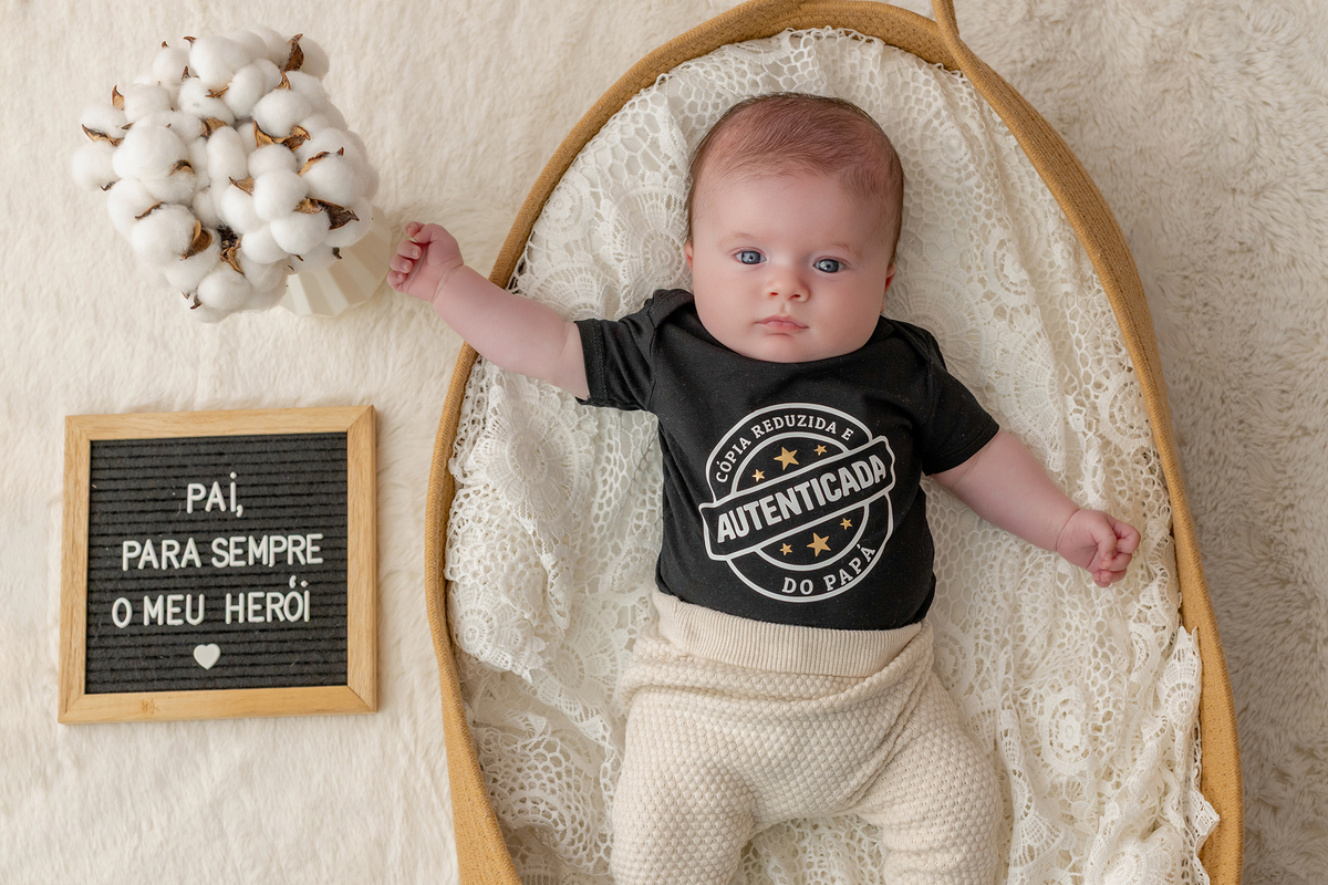 acompanhamento_mensal_fotografia_infantil_fotografia_bebe_ensaio_infantil_crescimento_bebe_primeiro_ano_estudio_fotografico_luz_estudio_maternidade_memorias_familia_criancas_felizes_espontaneidade_momentos_unicos_amor_familia