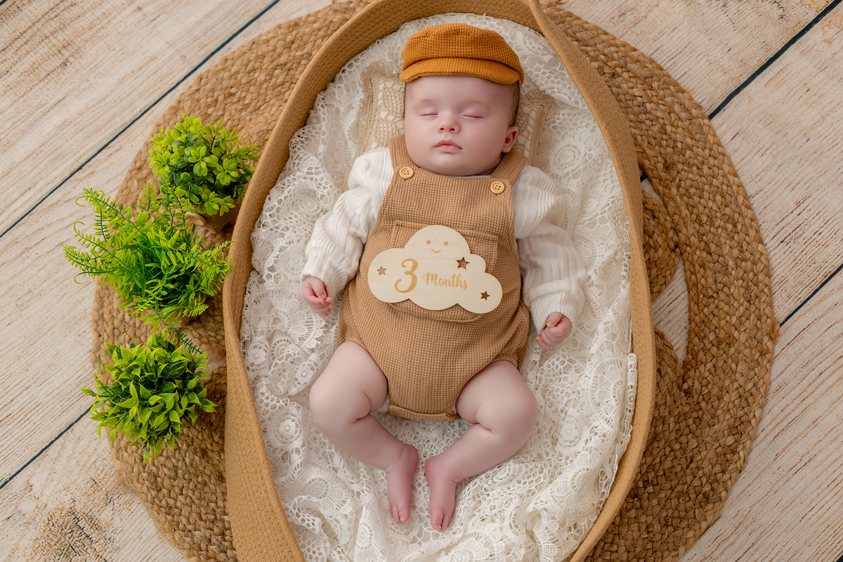 acompanhamento_mensal_fotografia_infantil_fotografia_bebe_ensaio_infantil_crescimento_bebe_primeiro_ano_estudio_fotografico_luz_estudio_maternidade_memorias_familia_criancas_felizes_espontaneidade_momentos_unicos_amor_familia