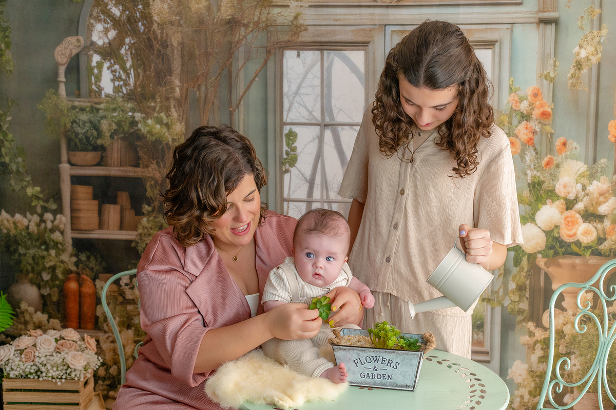 acompanhamento_mensal_fotografia_infantil_fotografia_bebe_ensaio_infantil_crescimento_bebe_primeiro_ano_estudio_fotografico_luz_estudio_maternidade_memorias_familia_criancas_felizes_espontaneidade_momentos_unicos_amor_familia
