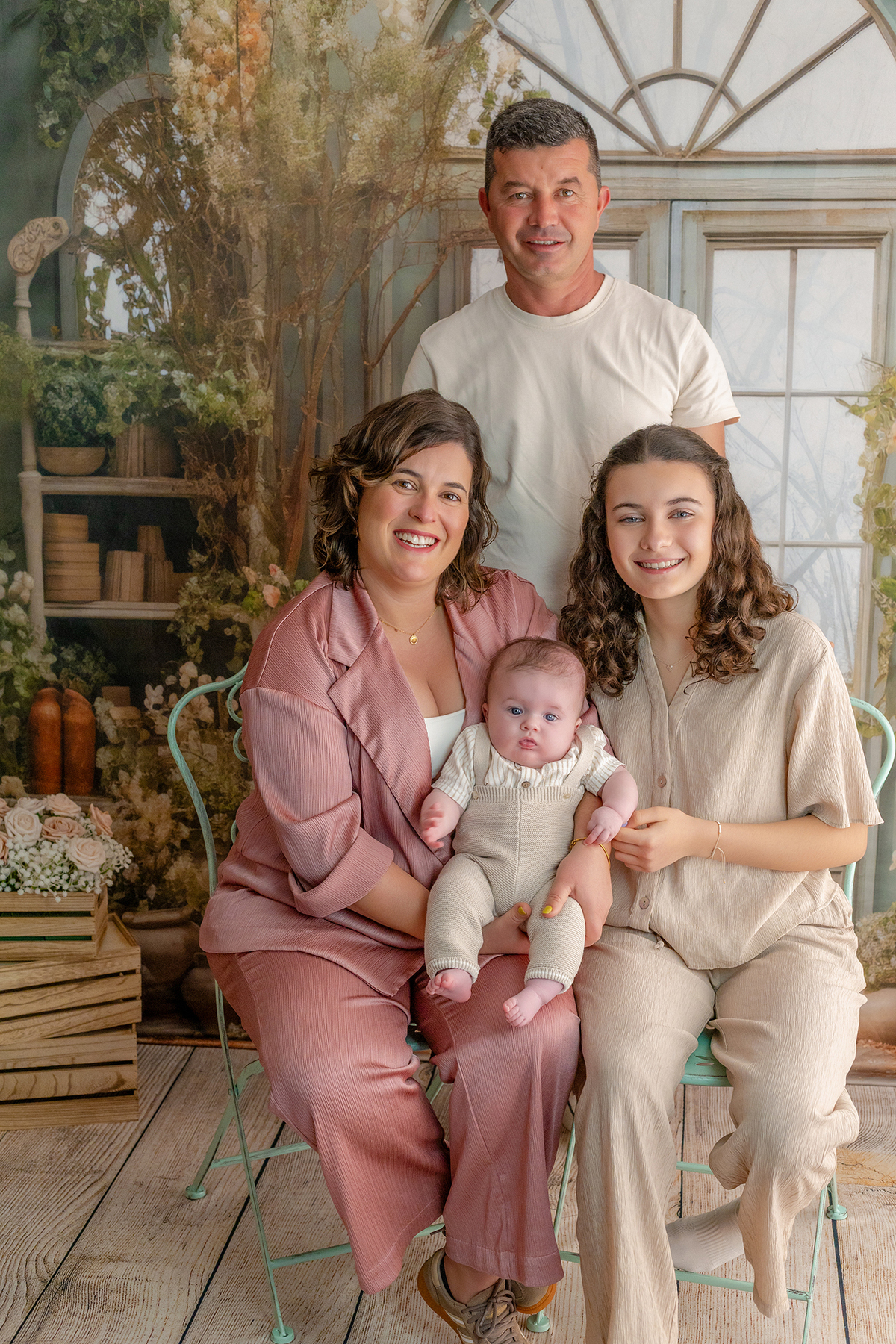 acompanhamento_mensal_fotografia_infantil_fotografia_bebe_ensaio_infantil_crescimento_bebe_primeiro_ano_estudio_fotografico_luz_estudio_maternidade_memorias_familia_criancas_felizes_espontaneidade_momentos_unicos_amor_familia
