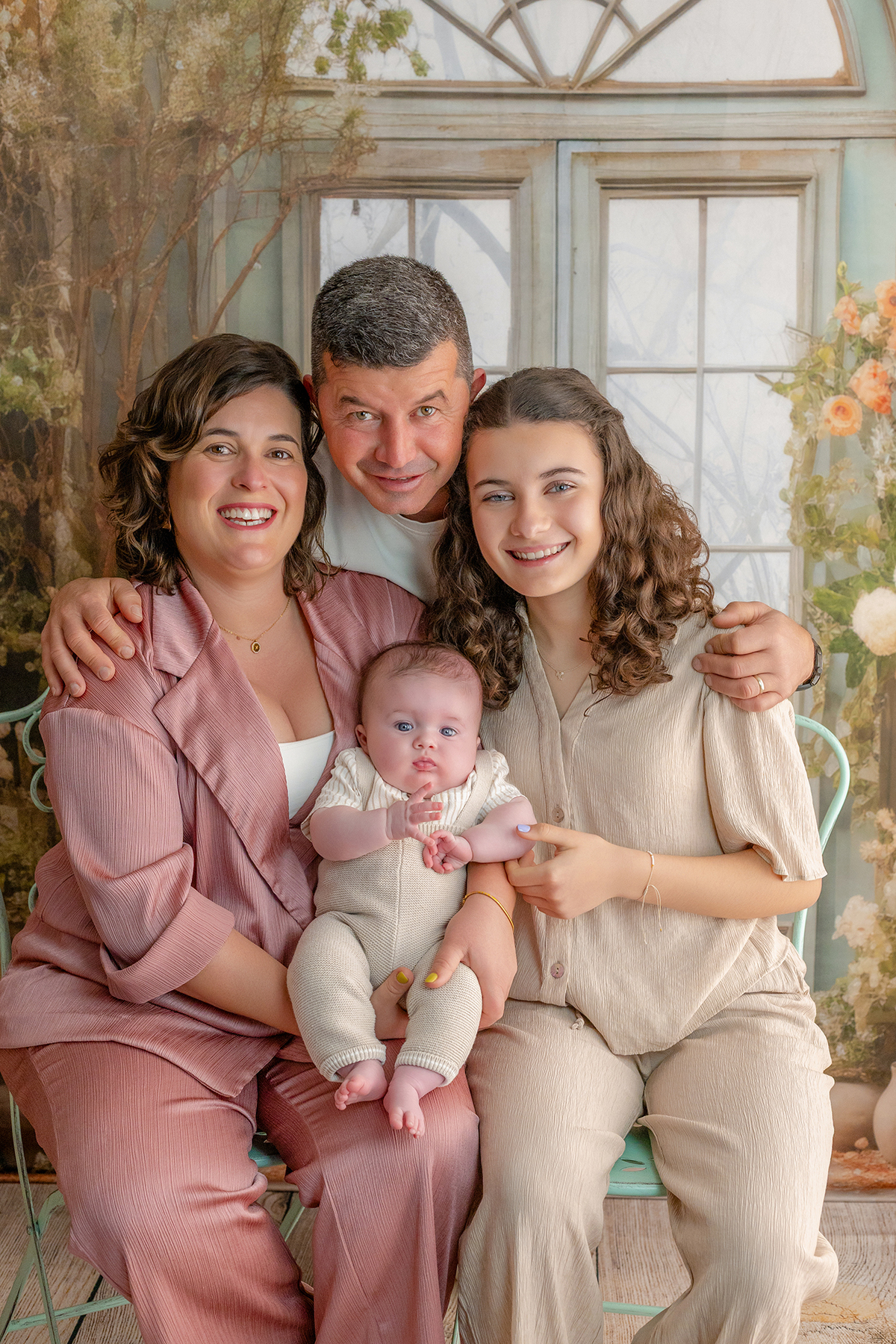 acompanhamento_mensal_fotografia_infantil_fotografia_bebe_ensaio_infantil_crescimento_bebe_primeiro_ano_estudio_fotografico_luz_estudio_maternidade_memorias_familia_criancas_felizes_espontaneidade_momentos_unicos_amor_familia