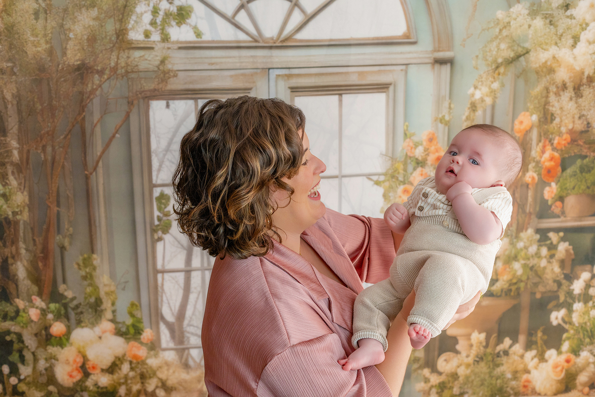 acompanhamento_mensal_fotografia_infantil_fotografia_bebe_ensaio_infantil_crescimento_bebe_primeiro_ano_estudio_fotografico_luz_estudio_maternidade_memorias_familia_criancas_felizes_espontaneidade_momentos_unicos_amor_familia