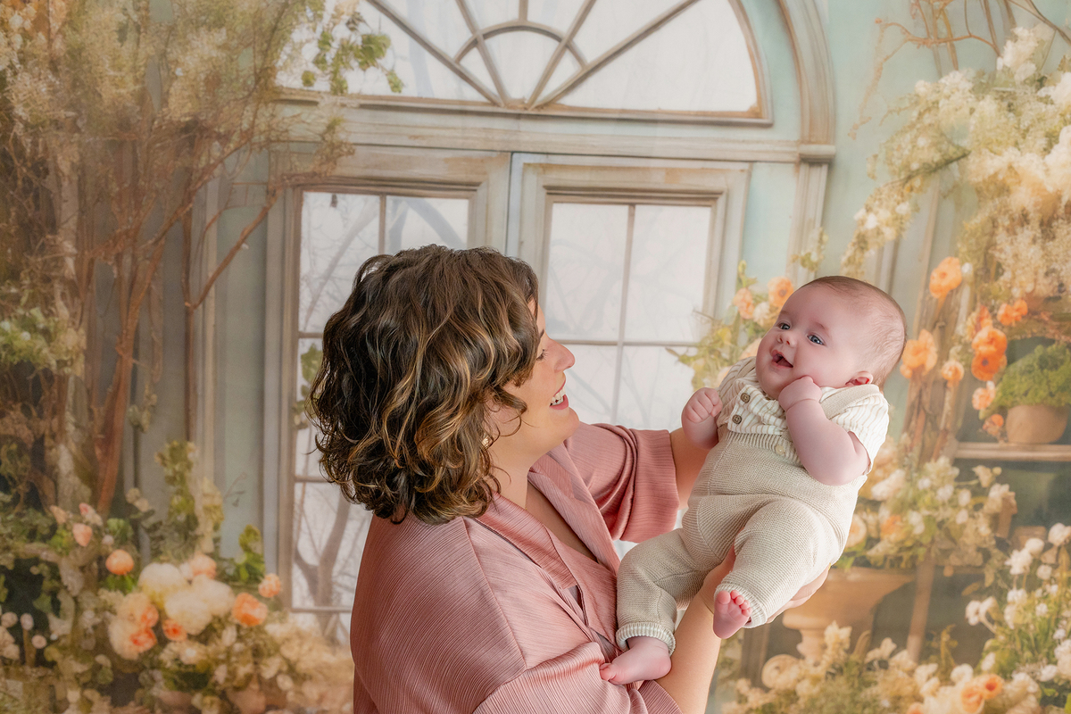 acompanhamento_mensal_fotografia_infantil_fotografia_bebe_ensaio_infantil_crescimento_bebe_primeiro_ano_estudio_fotografico_luz_estudio_maternidade_memorias_familia_criancas_felizes_espontaneidade_momentos_unicos_amor_familia