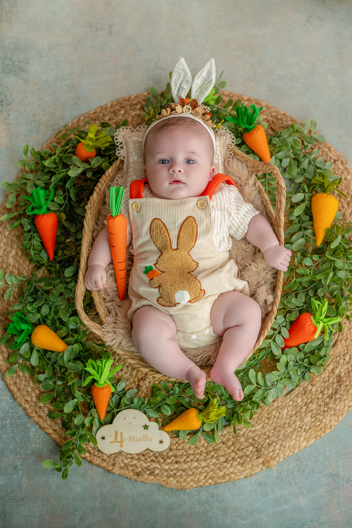 acompanhamento_mensal_fotografia_infantil_fotografia_bebe_ensaio_infantil_crescimento_bebe_primeiro_ano_estudio_fotografico_luz_estudio_maternidade_memorias_familia_criancas_felizes_espontaneidade_momentos_unicos_amor_familia