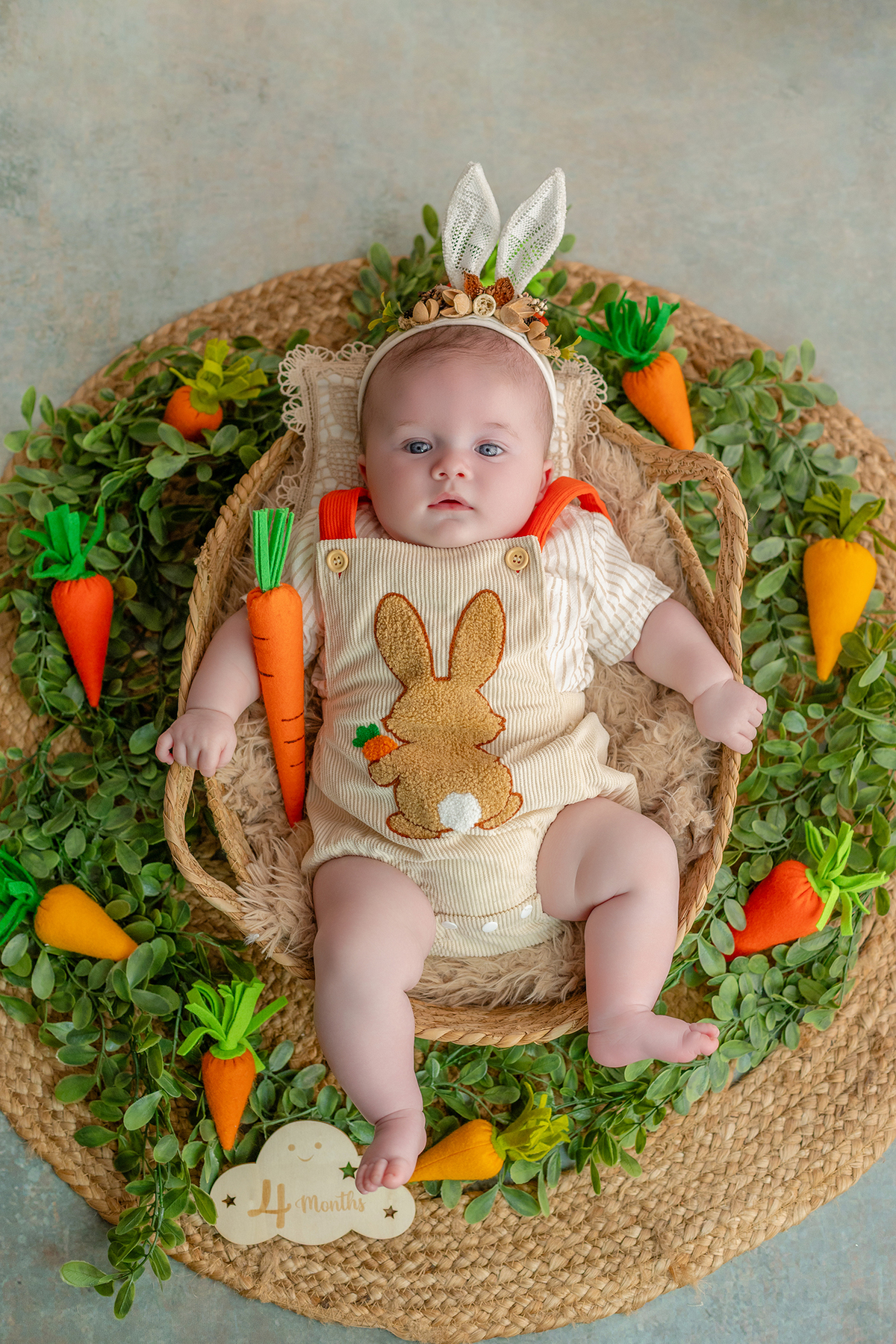 acompanhamento_mensal_fotografia_infantil_fotografia_bebe_ensaio_infantil_crescimento_bebe_primeiro_ano_estudio_fotografico_luz_estudio_maternidade_memorias_familia_criancas_felizes_espontaneidade_momentos_unicos_amor_familia