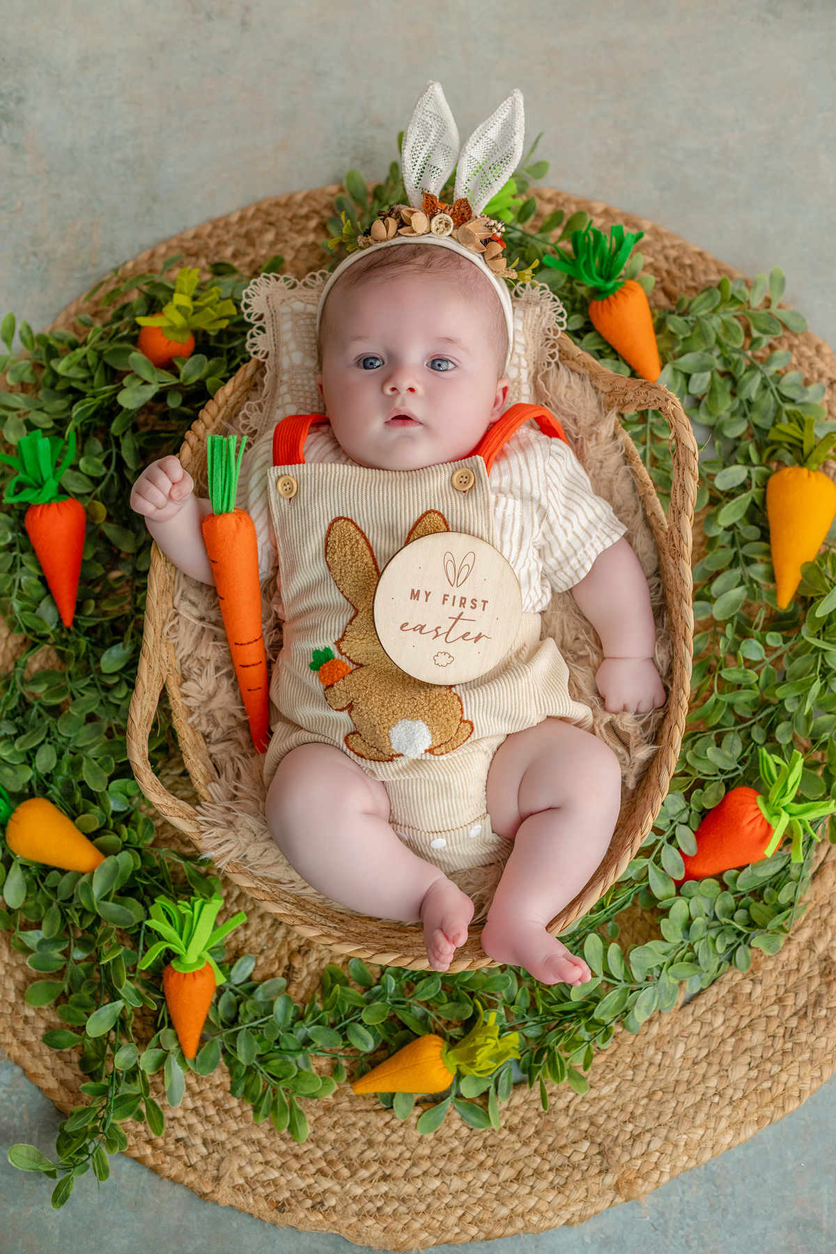acompanhamento_mensal_fotografia_infantil_fotografia_bebe_ensaio_infantil_crescimento_bebe_primeiro_ano_estudio_fotografico_luz_estudio_maternidade_memorias_familia_criancas_felizes_espontaneidade_momentos_unicos_amor_familia