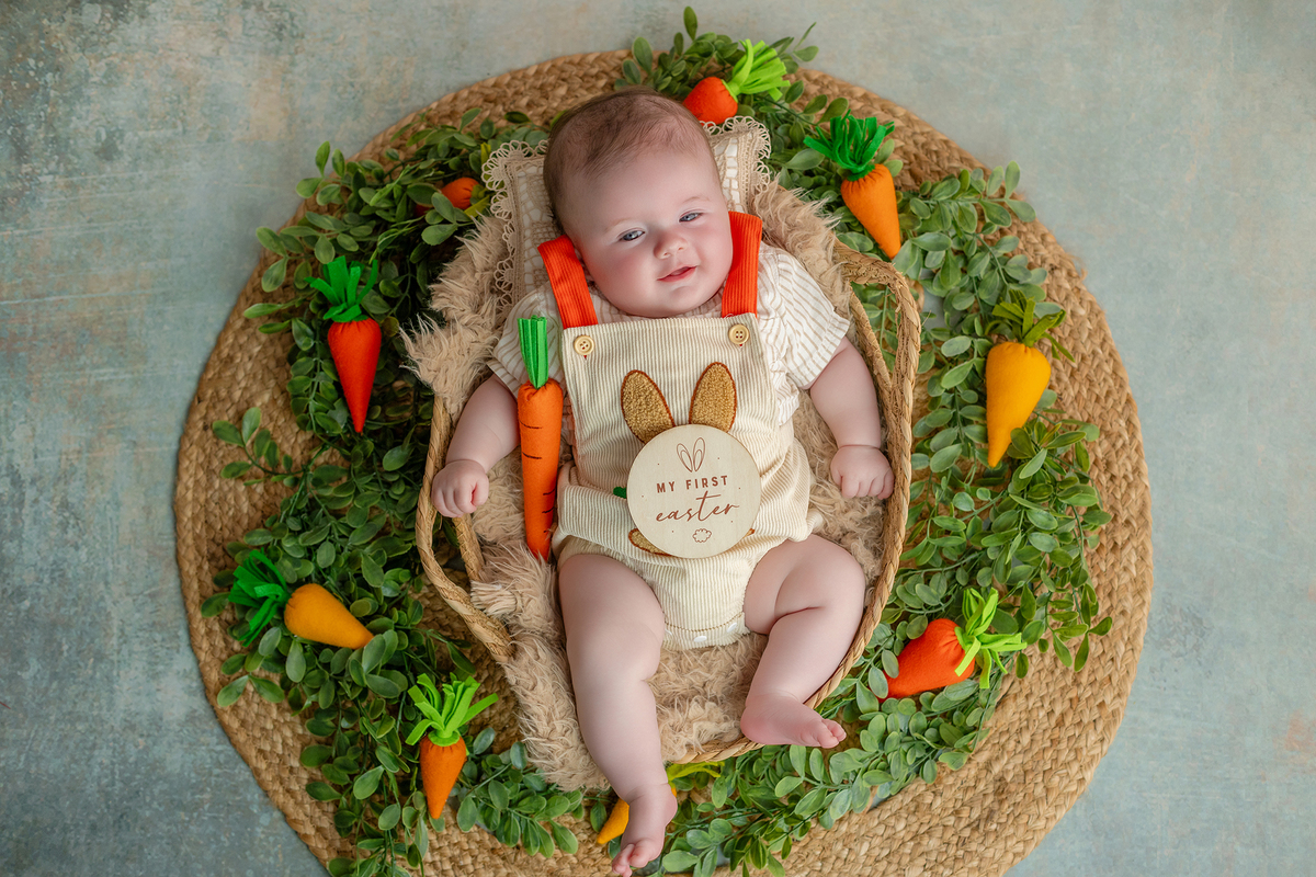 acompanhamento_mensal_fotografia_infantil_fotografia_bebe_ensaio_infantil_crescimento_bebe_primeiro_ano_estudio_fotografico_luz_estudio_maternidade_memorias_familia_criancas_felizes_espontaneidade_momentos_unicos_amor_familia