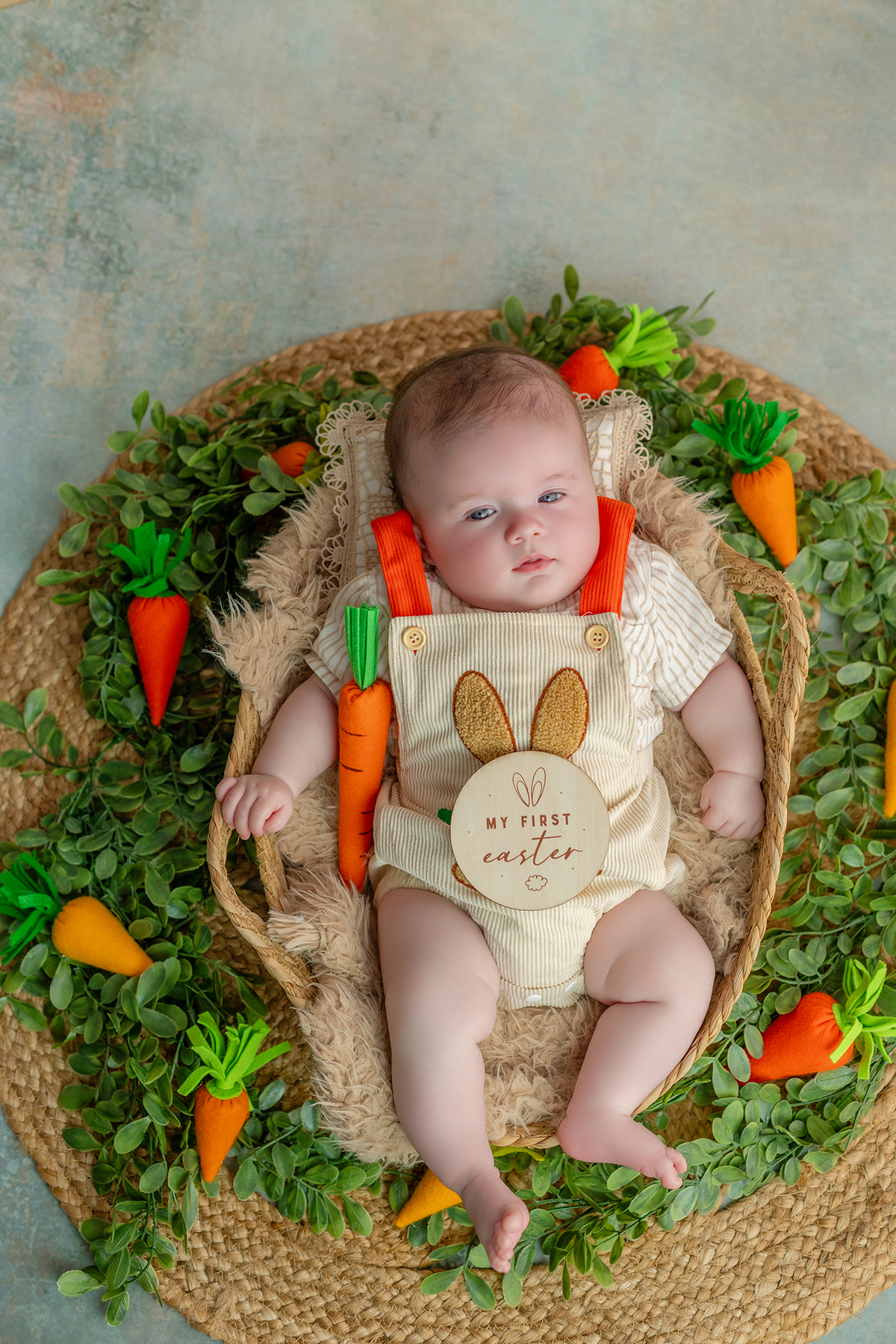 acompanhamento_mensal_fotografia_infantil_fotografia_bebe_ensaio_infantil_crescimento_bebe_primeiro_ano_estudio_fotografico_luz_estudio_maternidade_memorias_familia_criancas_felizes_espontaneidade_momentos_unicos_amor_familia