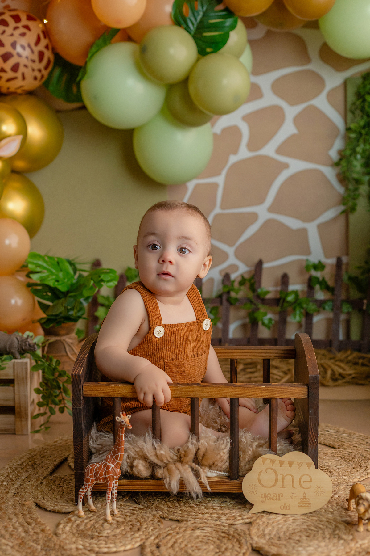 acompanhamento_smash_safari_smash_the_cake_safari_ensaio_bebe_safari_fotografia_infantil_tema_safari_bebe_animais_selva_primeiro_aniversario_smash_estudio_fotografico_luz_estudio_bebe_feliz_criancas_felizes_expressao_espontanea_momentos_unicos_amor_famili