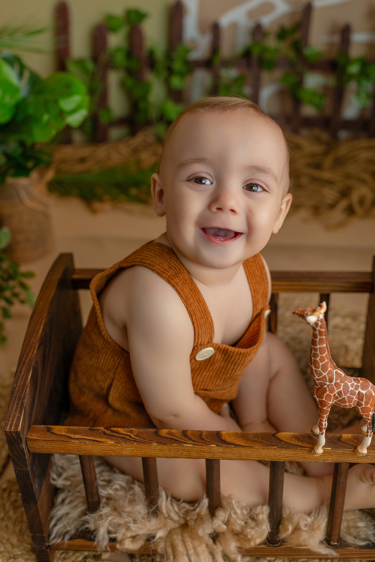 acompanhamento_smash_safari_smash_the_cake_safari_ensaio_bebe_safari_fotografia_infantil_tema_safari_bebe_animais_selva_primeiro_aniversario_smash_estudio_fotografico_luz_estudio_bebe_feliz_criancas_felizes_expressao_espontanea_momentos_unicos_amor_famili