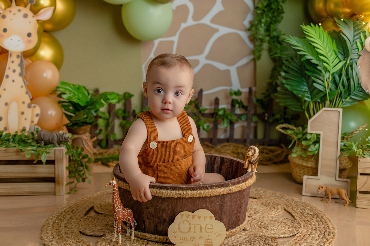acompanhamento_smash_safari_smash_the_cake_safari_ensaio_bebe_safari_fotografia_infantil_tema_safari_bebe_animais_selva_primeiro_aniversario_smash_estudio_fotografico_luz_estudio_bebe_feliz_criancas_felizes_expressao_espontanea_momentos_unicos_amor_famili
