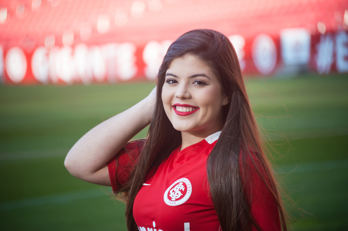 Book de 15 anos da Vanessa Sperb, fotografada no Campo nas dependências Sport Club Internacional, Porto Alegre - RS