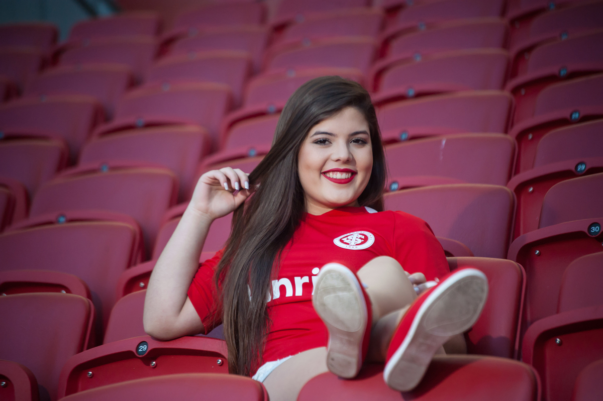 Book de 15 anos da Vanessa Sperb, fotografada no Campo nas dependências Sport Club Internacional, Porto Alegre - RS