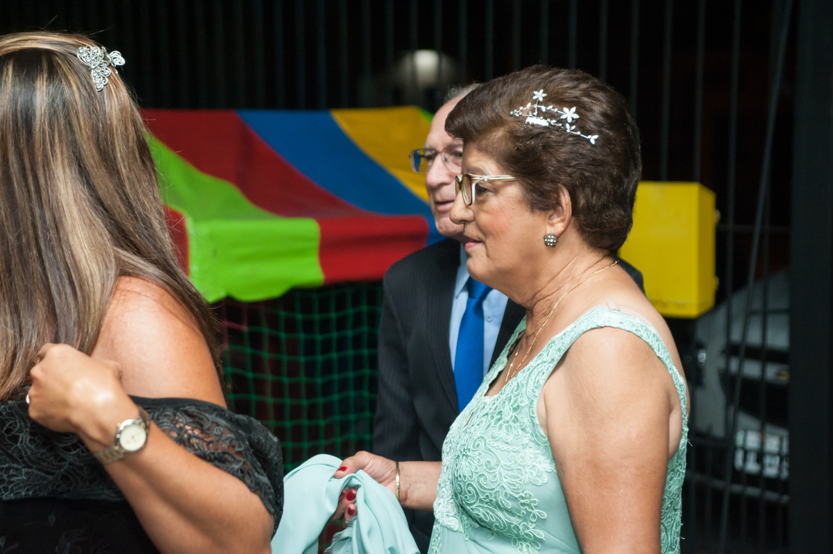 Festa-de-50anos-de-casamento-de-Olando-e-Oliria-bodas-de-ouro-daltocampos-com-na-casa-de-eventos-zoeira-Zona-Norte-de-Porto-Alegre-RS